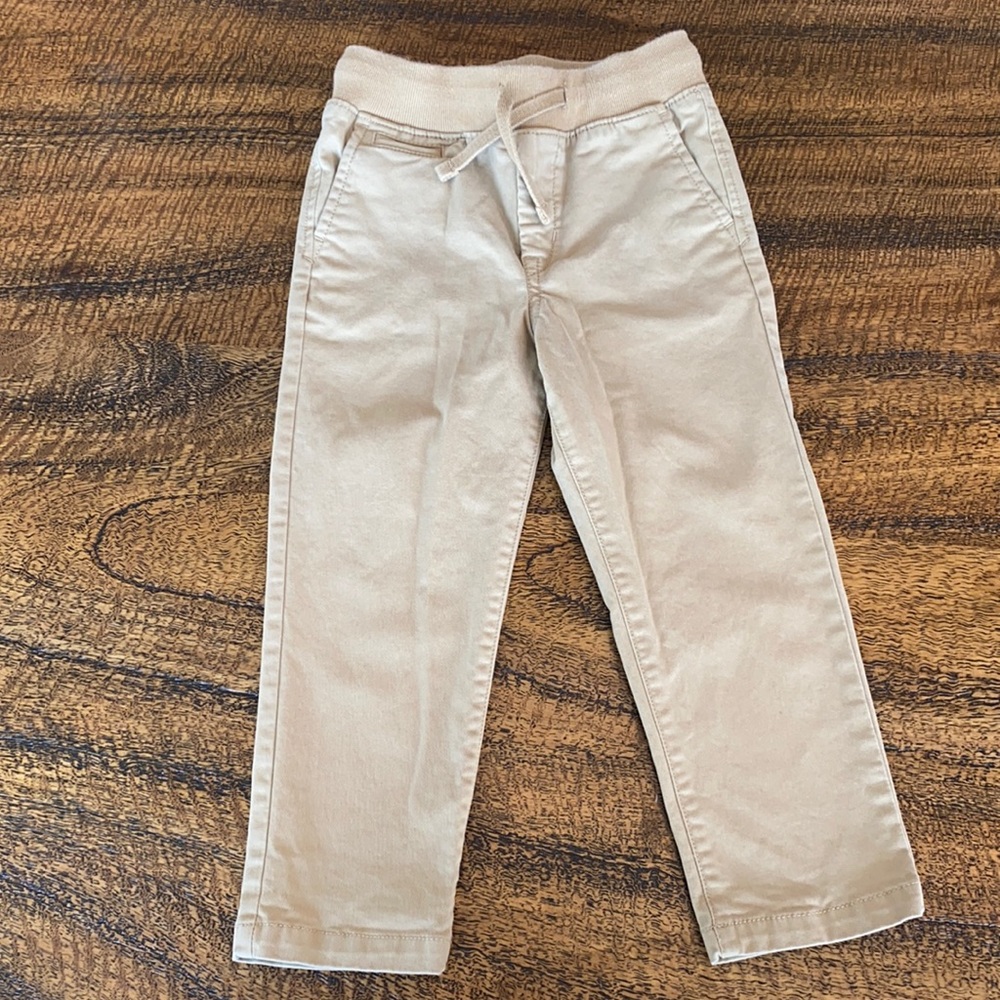 Gap size 3t boys khaki pants.